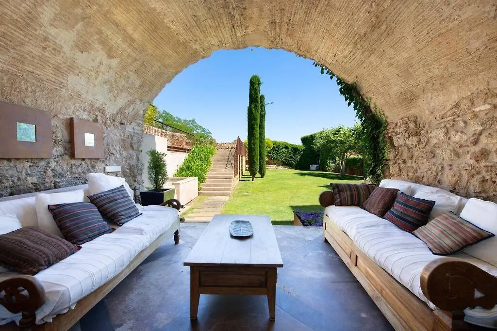 Exclusive & Charming Stone House Villa Pals 0*,