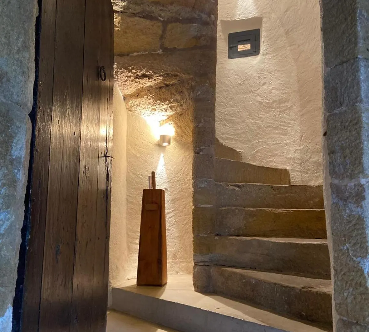 Exclusive & Charming Stone House Villa Pals Spain